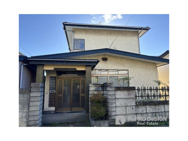 Akita City, Iijima Matsune Higashimachi (Kami Iijima Station) 2-story 6DK