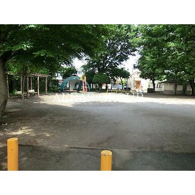 多磨町公園 距離:282m