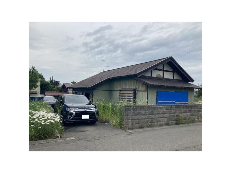 Ashibetsu-shi, Ashibetsu Hommachi (Ashibetsu station) 2F 5LDK

500,000 yen