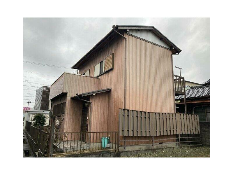 2-story building, 2LDK in Kamibenzaitacho, Tsu City (Akogi Station)