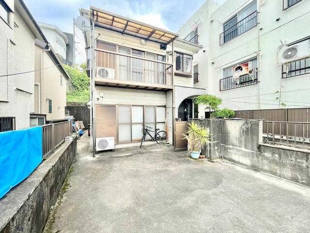 Cheap house for sale in Kita, Tokyo