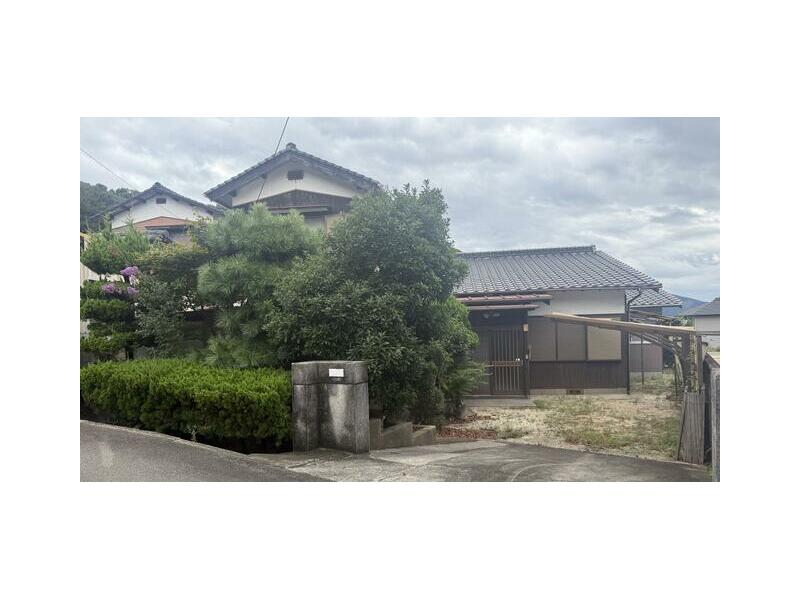 Hofu City, Soshamachi (Hofu Station) 2-story building 8DK