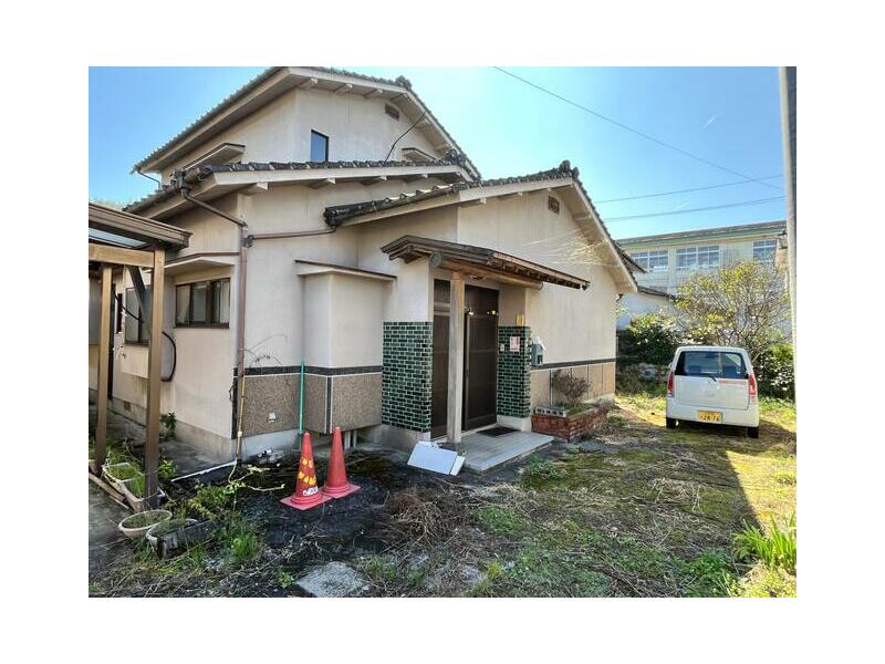 Kusu-machi, Kusu-gun, Hokkaido (Bungomori station) 2F 5DK

3,000,000 yen