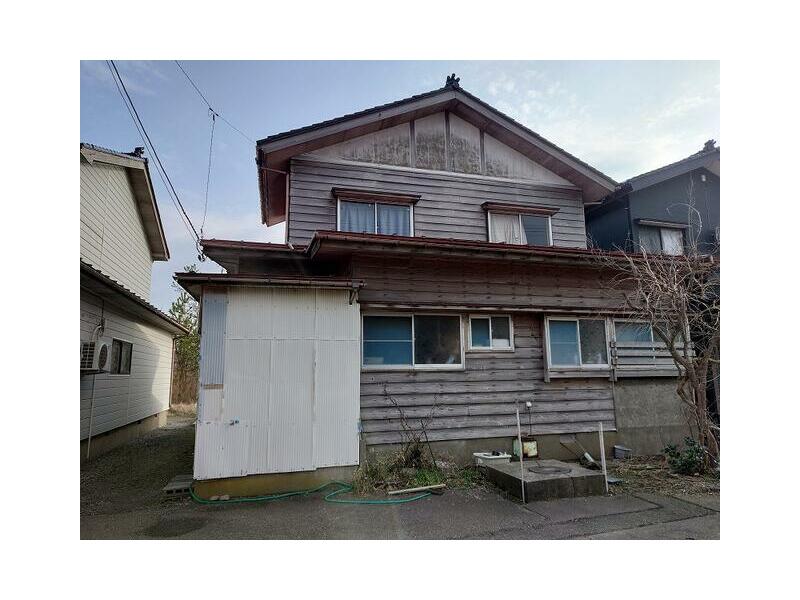 Joetsu City, Oaza Nishikubo Hama (Saigata Station) 2-story 5DK