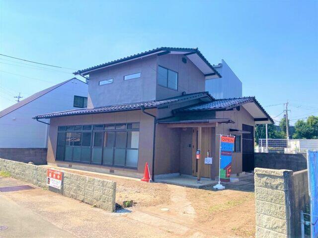 アットホーム 熊本市東区 長嶺東９丁目 2階建 ３ｌｄｋ 熊本市東区の中古一戸建て 提供元 トチスマ ショップ熊本中央店 ファミリーステージ 株 一軒家 家の購入