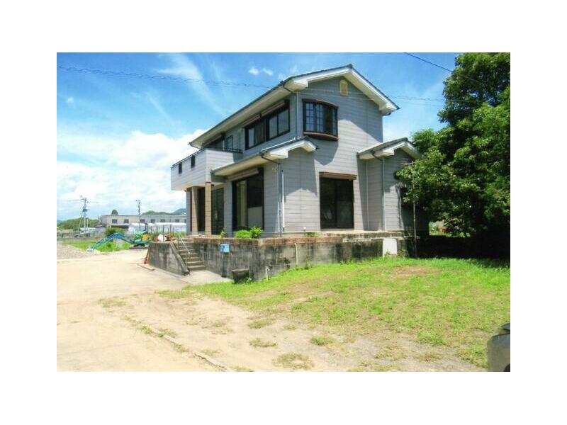 Nobeoka City, Shimomiwa Town (Minami-Nobeoka Station) 2-story 4LDK