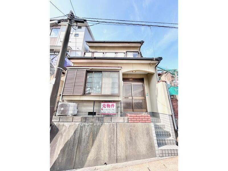 Shimonoseki City, Maruyama Town 1-chome (Shimonoseki Station) 2-story 3LDK