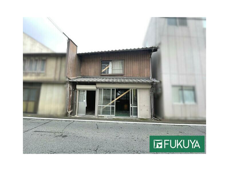 Tenjin, Kato-shi (Shamachi station) 2F 2K

900,000 yen