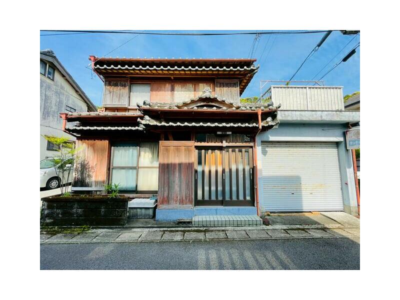 2F 6DK in Nishiyuki Aza Higashi, Minami-cho, Kaibe-gun

2.5 million yen