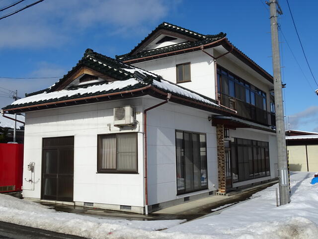 アットホーム 大崎市 岩出山字上川原町 有備館駅 2階建 ５ｄｋ 大崎市の中古一戸建て 提供元 株 タカカツ不動産 一軒家 家の購入