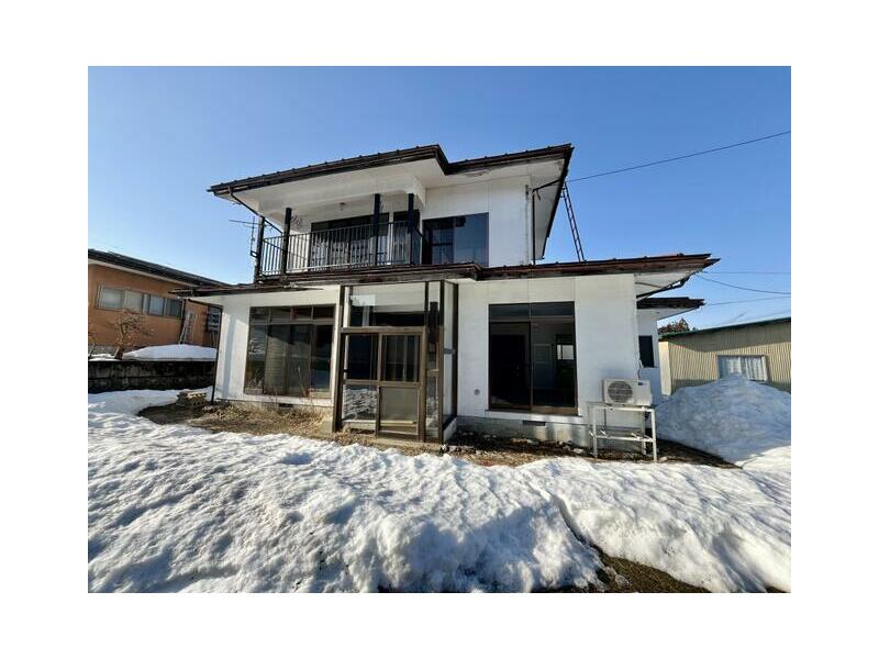 Yonezawa City, Sasano Town (Minami-Yonezawa Station) 2-story building 5DK