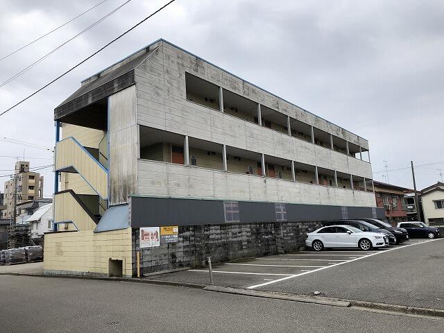 アットホーム 第５山本ビル ３０２ 提供元 ｌｉｘｉｌ不動産ショップ 高商ハウジング 株 金沢市の賃貸マンション