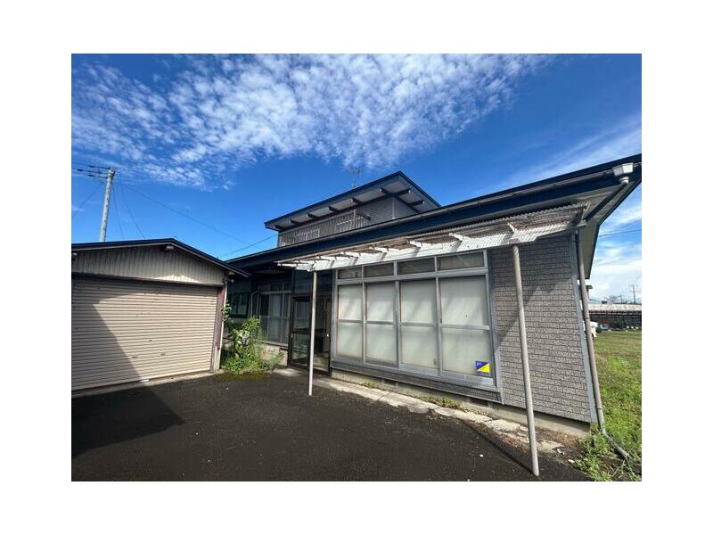 Yamamoto District, Mitsu Town, Kawadate, Nihonyanagi (Kawadate Station) 2-story 5DK