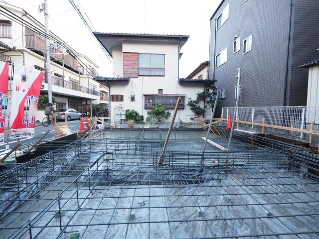 アットホーム 新座市 東２丁目 朝霞台駅 3階建 ３ｓｌｄｋ 新座市 の新築一戸建て 提供元 株 東宝ハウス練馬 一軒家 家の購入