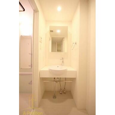 セレニテ福島シェルト