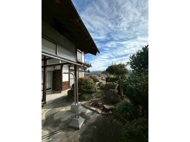 Miyoshi City, Sanwa Town, Shikina, 2-story building, 6DK