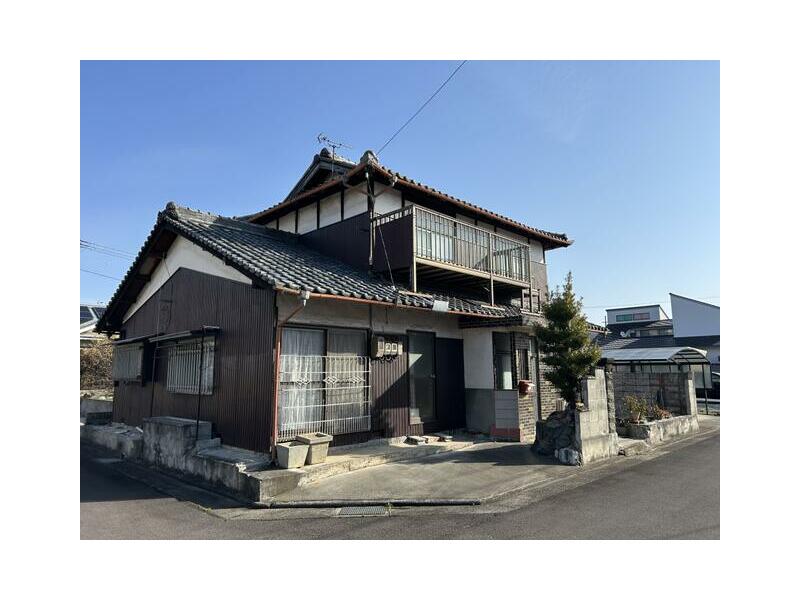 Mitoyo City, Takuma Town Matsuzaki (Takuma Station) 2-story building 7DK