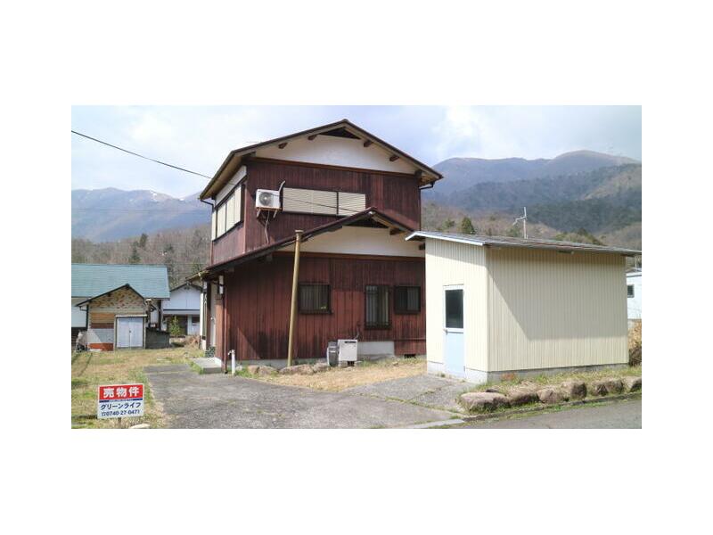 Shirotani, Makino-cho, Takashima-shi, Takashima (Makino station) 2F 4SK

3,000,000 yen