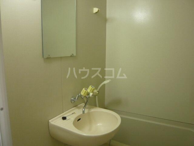 アットホーム 小岩モールハイツ 01010 1k 提供元 ハウスコム 株 小岩店 江戸川区の賃貸アパート アットホーム 小岩モールハイツ 01010 1k 提供元 ハウスコム 株 小岩店 江戸川区の賃貸アパート