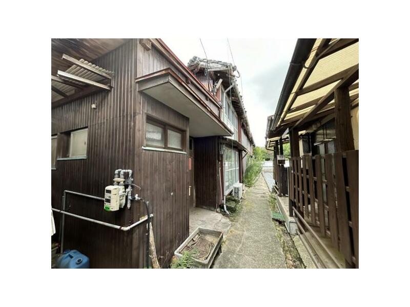 Saga City, Yanagimachi (Saga Station) 2-story building 3DK