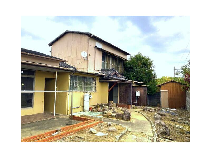 Kitakyushu City, Kokura Kita Ward, Akasaka 5-chome (Kokura Station) 2-story 8SDK