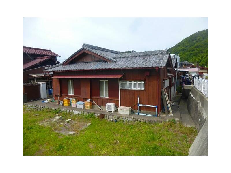 Hidaka County, Yura Town, Oaza Kamiya (Kiiyura Station) single-story 4DK