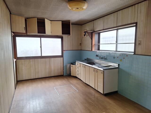Niiya district, Nakasho-cho, Innoshima, Onomichi City; 2-story building; 5DK &mdash; photo 7