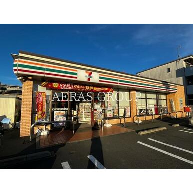 セブン-イレブン 八潮大瀬北店 距離:398m