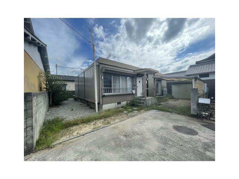 Zentsuji City, Nakamura Town (Kanzouji Station) Single-story building 4LDK