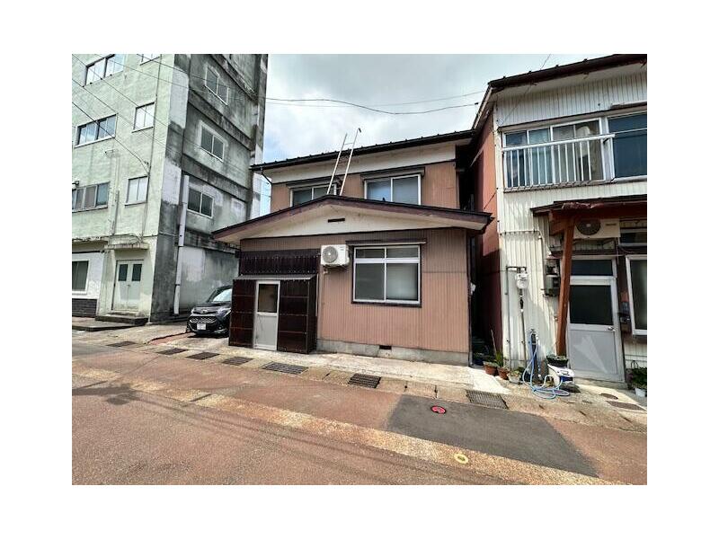 1-cho, Honmachi, Ojiya City (Ojiya Station) 2-story 4K