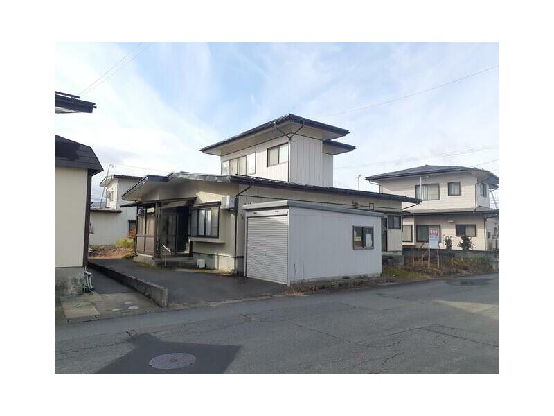 Yonezawa City, Bansei Town Kuwayama (Yonezawa Station) 2-story 5DK