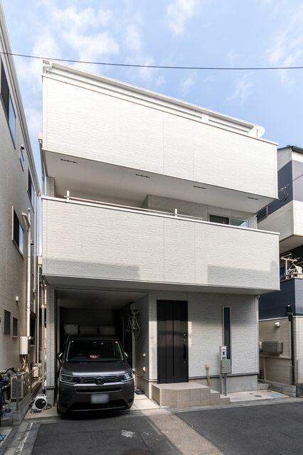 Cheap house for sale in Koto, Tokyo