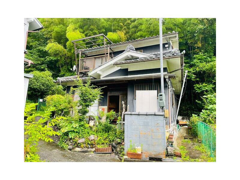 Shimoichi-cho, Yoshino-gun, Oaza-Shimoichi (Shimoichiguchi station) 2F 5LDK

2F 5LDK 3,500,000 yen