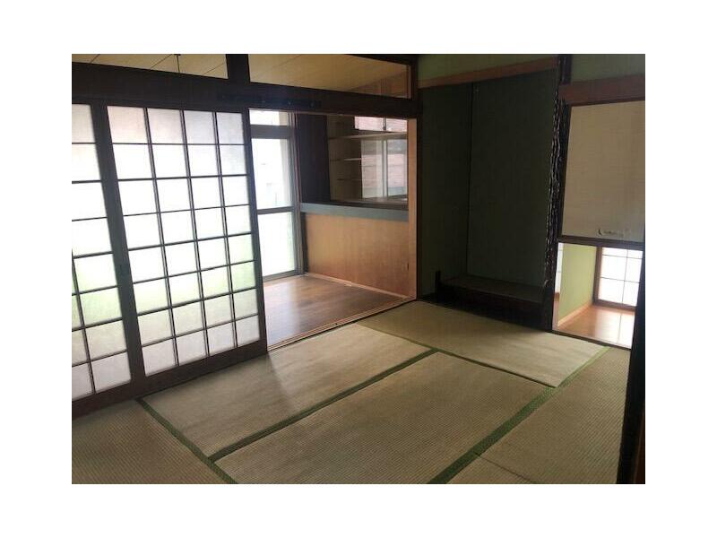 2-story 5DK in Omatsu, Kawauchi Town, Tokushima City (Tokushima Station)