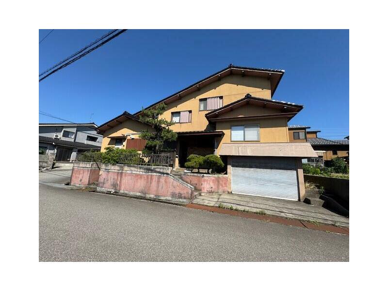 Komatsu City, Nishikaruimachi 2-chome, 2 stories above ground and 1 basement, 6SDK