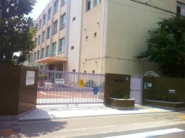 小学校 高殿