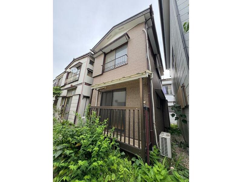 Mitaka City, Kitano 1-chome (Chitosekarasuyama Station) 2-story building 3K