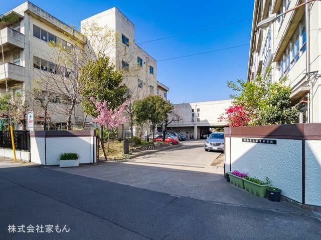 アットホーム 草加市 草加３丁目 獨協大学前駅 3階建 ３ｓｌｄｋ 草加市の新築一戸建て 提供元 株 家もん 一軒家 家の購入