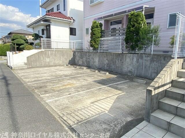 アットホーム 小泉テラスハウス １０１ ３ｌｄｋ 提供元 神奈川ロイヤル 株 港北ニュータウンセンター北駅前ショップ 横浜市都筑区の賃貸テラスハウス