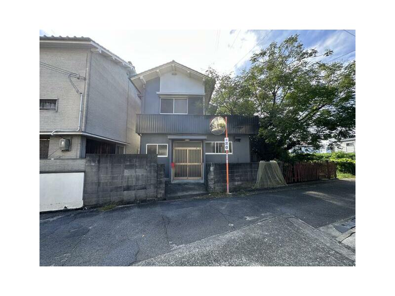 2-story building in Narukami, Wakayama City (Higashimiyama Station), 4DK