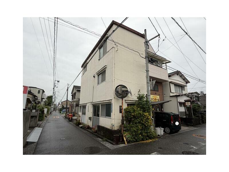 Kochi City, Sakurai-cho 2-chome (Saienba-cho Station) 3-story building 3SDK