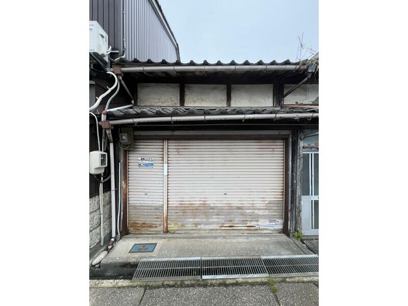 Imizu City, Nakanumizato (Nakanumizato Station) 2-story building 3K
