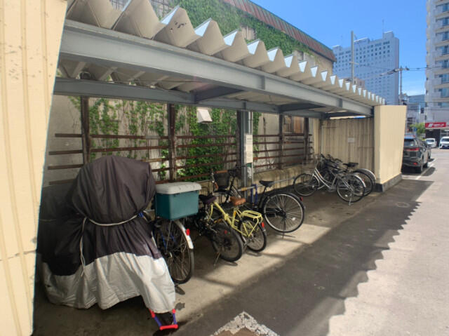 北1東15自転車保管場所 北海道札幌市中央区