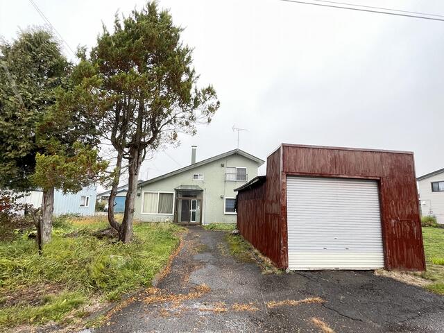 北海道深川市の一戸建て | 80万円 | 4LDK | 390.62m² | Akiyama house finder