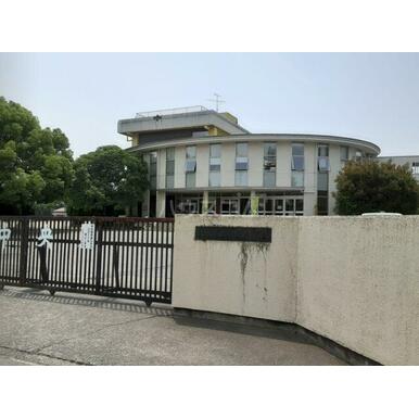 太田市立中央小学校 距離：315m