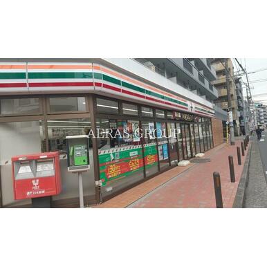 セブン－イレブン　江古田駅南店 距離：64m