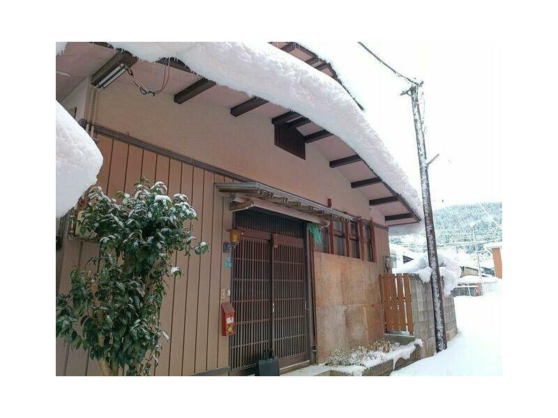 Yuzawa-shi, Yuzawa 2-chome (Yuzawa station) 2F 3DK

1,200,000 yen