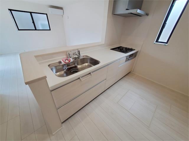 アットホーム 豊橋市 梅薮西町 豊橋駅 2階建 ４ｌｄｋ 豊橋市の新築一戸建て 提供元 家デパ豊橋店 松屋不動産販売 株 一軒家 家の購入