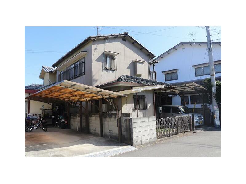 Iyo County, Matsumae Town, Oaza Kitakuroda (Jizouchou Station) 2-story building 4DK