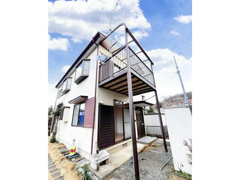 Inokuchi, Nakai Town, Ashigarakami District (Hadano Station) 2-story building 3LDK